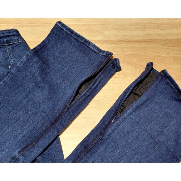 Universal Thread Dark Wash Adaptive Zippered Leg Bootcut Jeans -- Size 10 30R - Picture 7 of 10